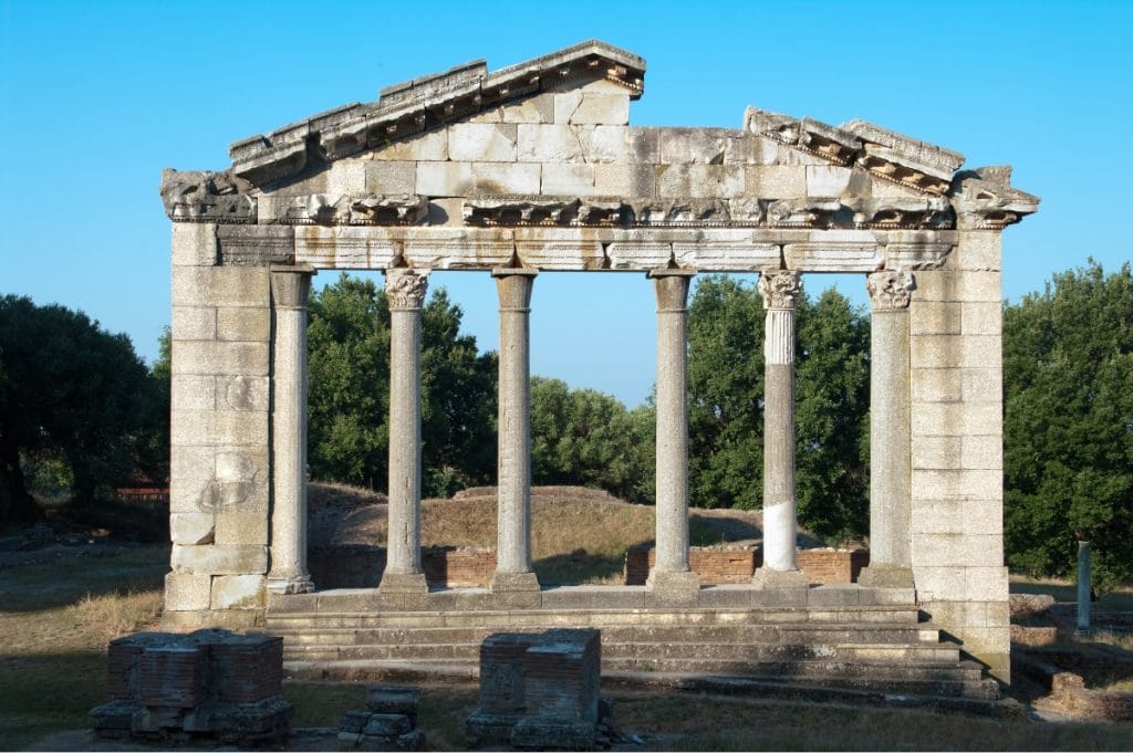 apollonia temple albania