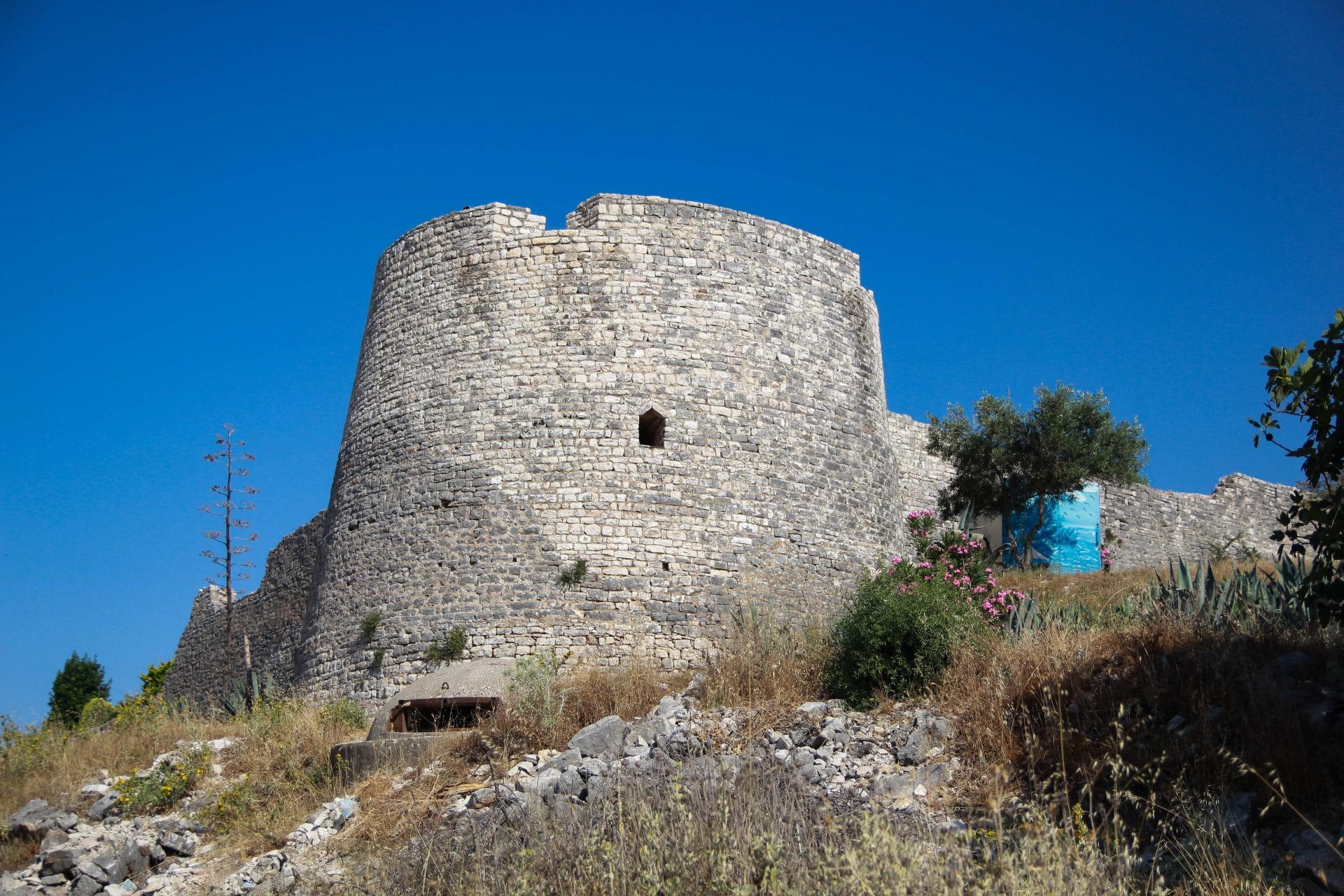 24 lekuresi castle saranda albaniavisit.com scaled